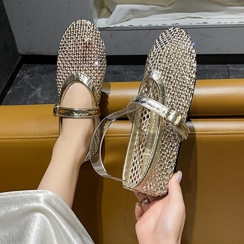 Fashion Woman Sandals Luxury Crystal Rhinestone Fishnet Flat Shoes Woman Designer Rivet Mesh Mary Jane Shoes Ladies Plus Size Sandals