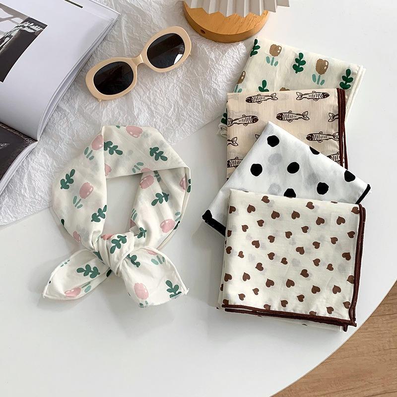 Silk scarf neck small square scarf high-end new versatile decorative small scarf polka dot headscarf pastoral hair band tied hair