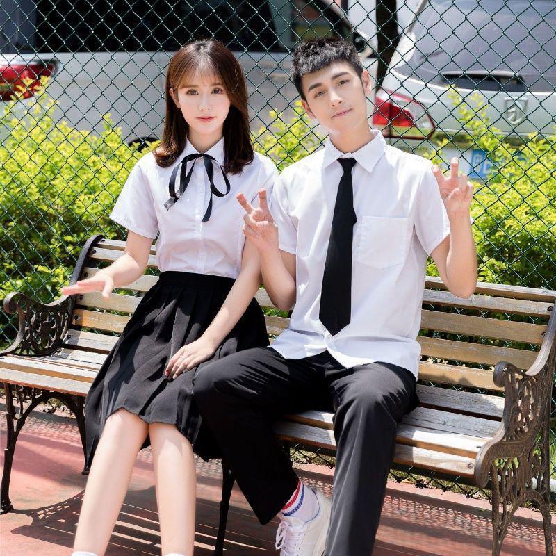 

Формальная смокинговая рубашка для старшей школы, выпускного в колледже и собеседований S