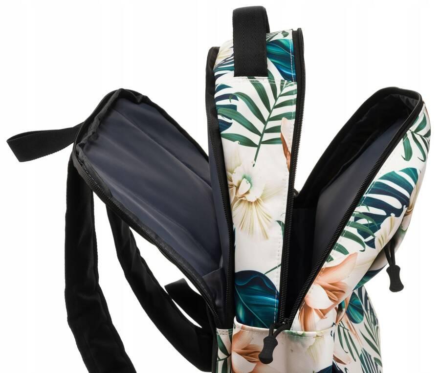 Spacious women's backpack made of polyester - Peterson