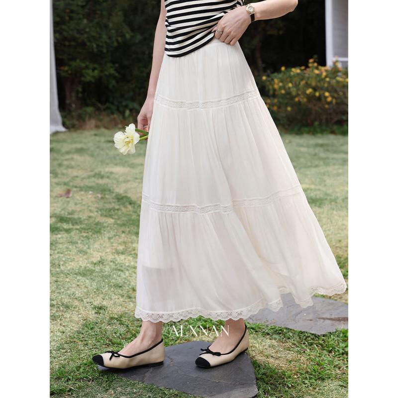 Lù Xiàng Nán 'Shimmering Petal' Lace Tiered Skirt