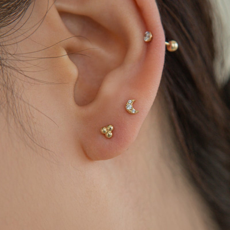 LUNNE 14k Nail Moon Mini Cubic Piercing Earrings (14k Gold) S15