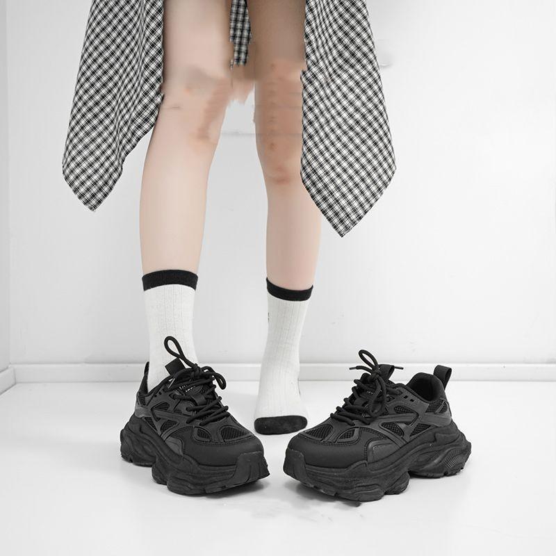 Pantofi negri de tată cu talpă moale, pantofi sport casual versatili pentru femei, noi de toamnă, cu talpă groasă care înalță