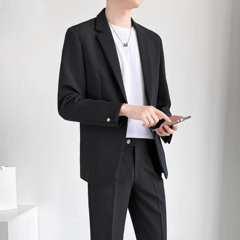 Men's Korean Style Business Casual and Groomsmen Suits for Spring/Autumn