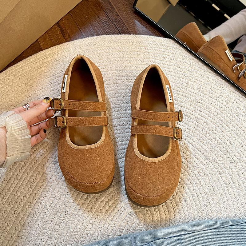 

Casual fashion round head retro platform Mary Jane shoes women s 2025 new spring and autumn skirt French light mouth single shoes 40 верблюд