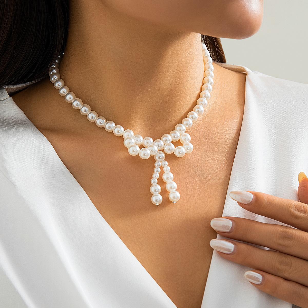 

Hot Sale, Bow Choker Versatile Neck Chain, Beaded Imitation Pearl Necklace