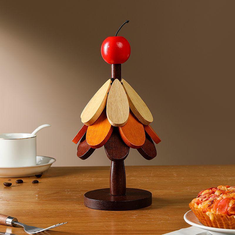 A Tree Insulation Mat Wooden Coaster