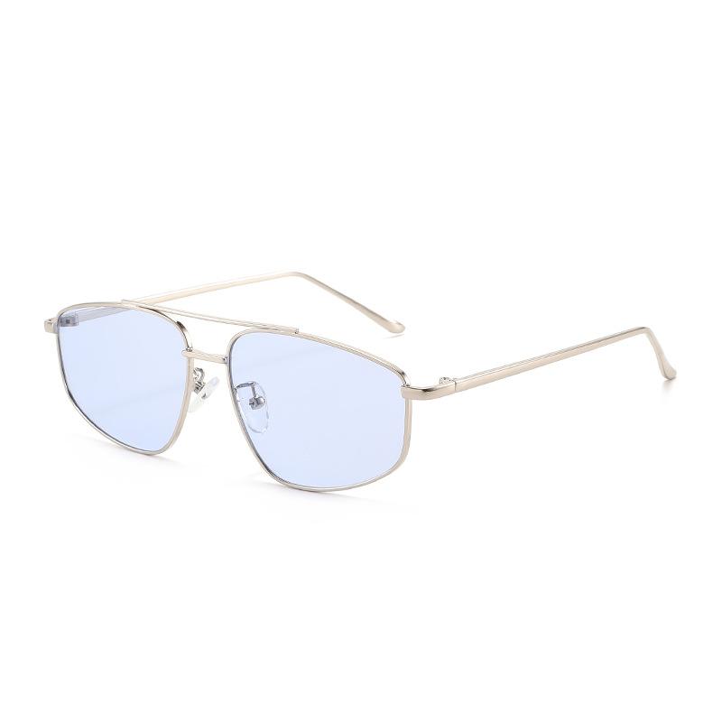 

Polygonal irregular sunglasses, new sunglasses, European and American fashion sunglasses, driving and driving advanced sense As shown in the picture