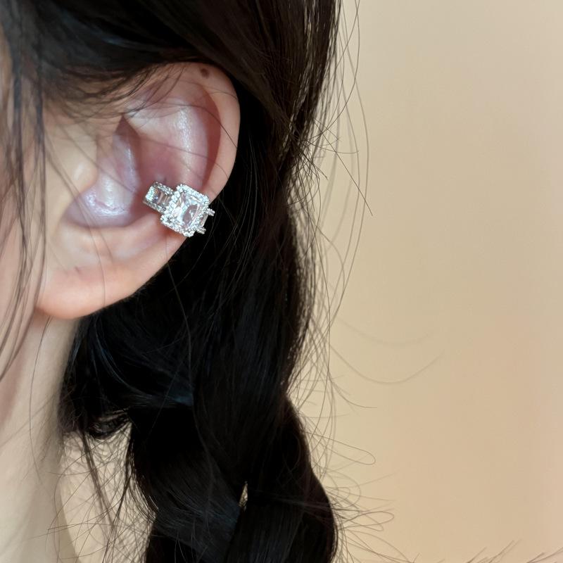 Bling Zirconia Square No-Piercing Ear Clip - Painless, Colorfast, Light Luxury Earring