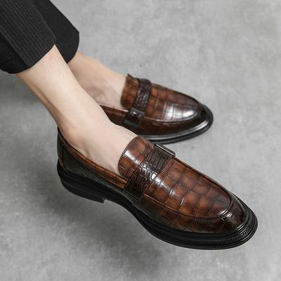 Novos sapatos masculinos de couro de luxo com padrão de crocodilo, sapatos sociais casuais para homens, calçados masculinos para casamento