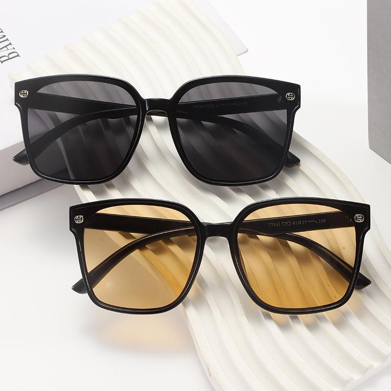 Luxury Fashion Square Sunglasses Women Men Exquisite Sweet Leisure Brand Sun Glasses Outdoor Driving Lady Man Glasses UV400