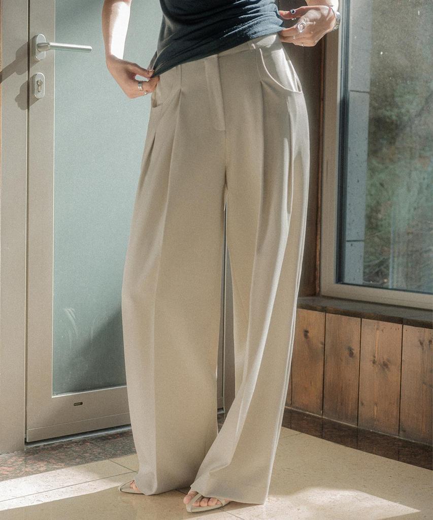 Memua Elbor Pintuck Wide Slacks