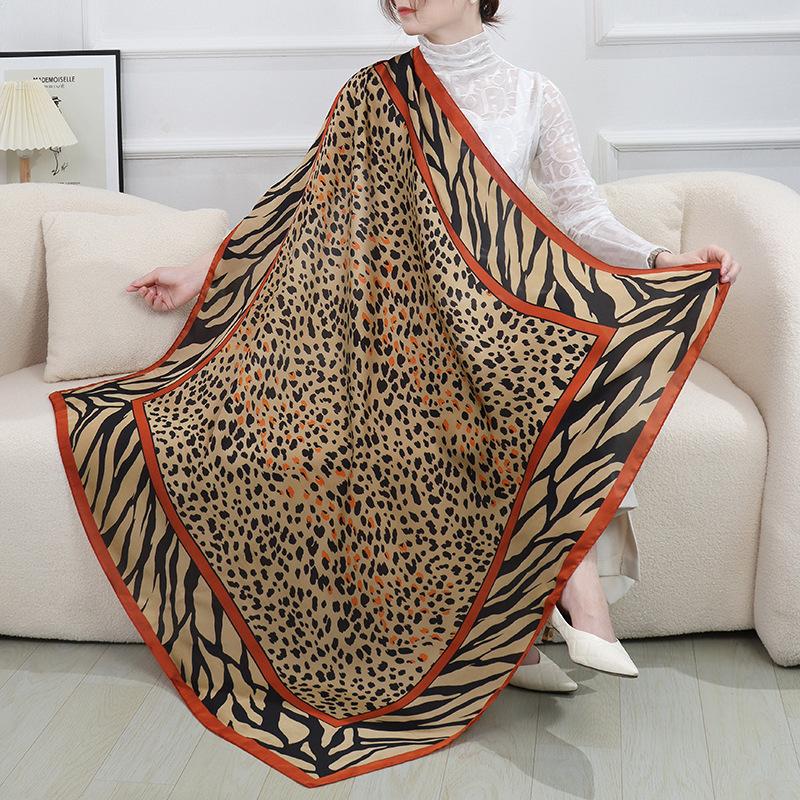 New Summer Large 110Cm Square Scarves Women Fashion Silk Scarf Foulard 45Inch Office Ladies Shawl Bandanna Muslim Hijab