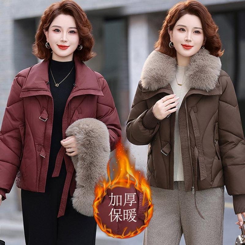 Short winter new down cotton-padded clothes, loose cotton-padded clothes, cotton-padded jackets, thickened fur collars, and outer wear.