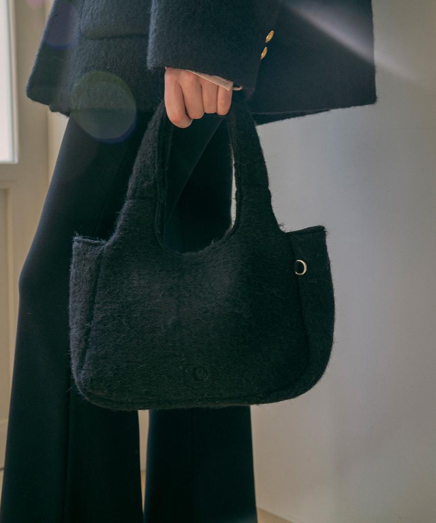 Vanone Atelier B3011 Montmartre Sheepskin Bag_Black