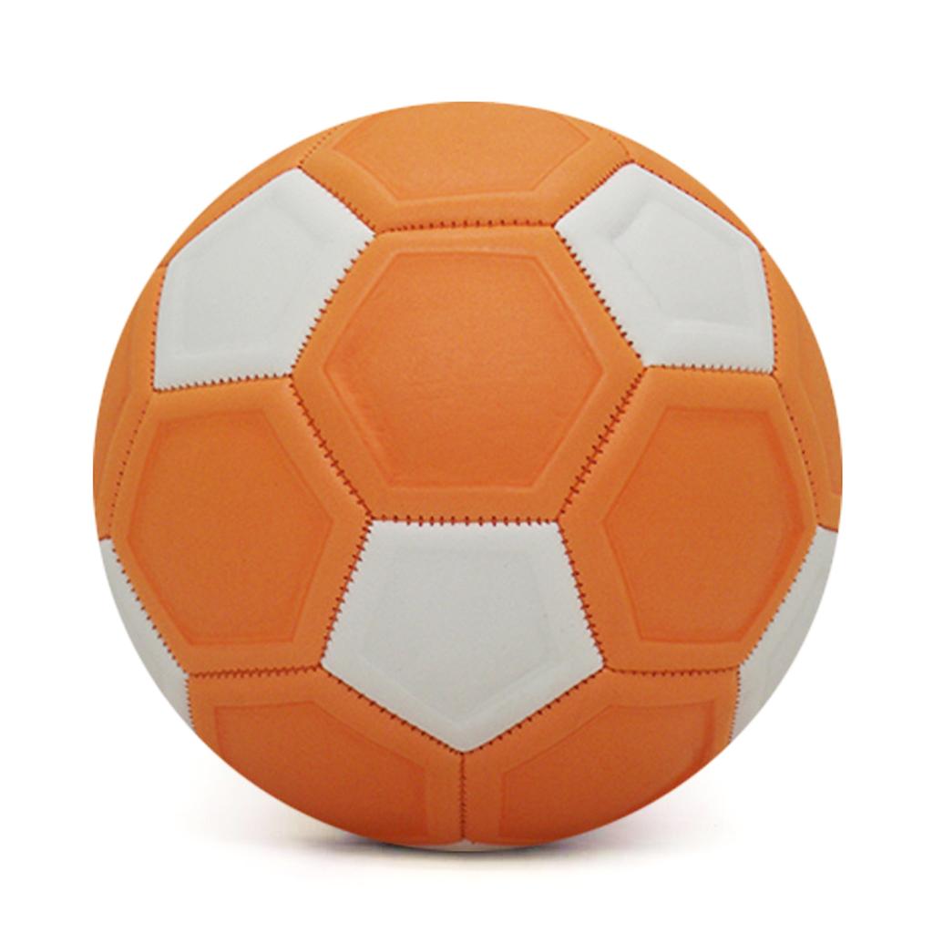 Oranžový fotbal odolný proti kopání Pro nadšence venkovních sportů Míč s prohlubněmi Rotační míč