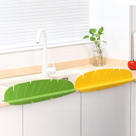 Yousheng 1/2Pcs Leaf Shape Sink Splash Guard with Suction Cups Vegetable Washing Water Splash Protector Kitchen Countertop Anti-Splash Board