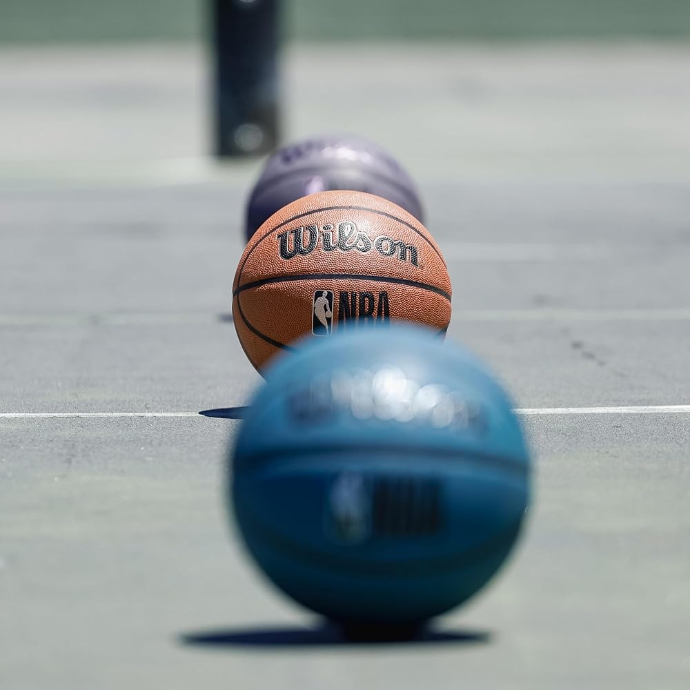 Wilson NBA Forge Basketball Indoor/Outdoor Size 5 Diameter 22cm