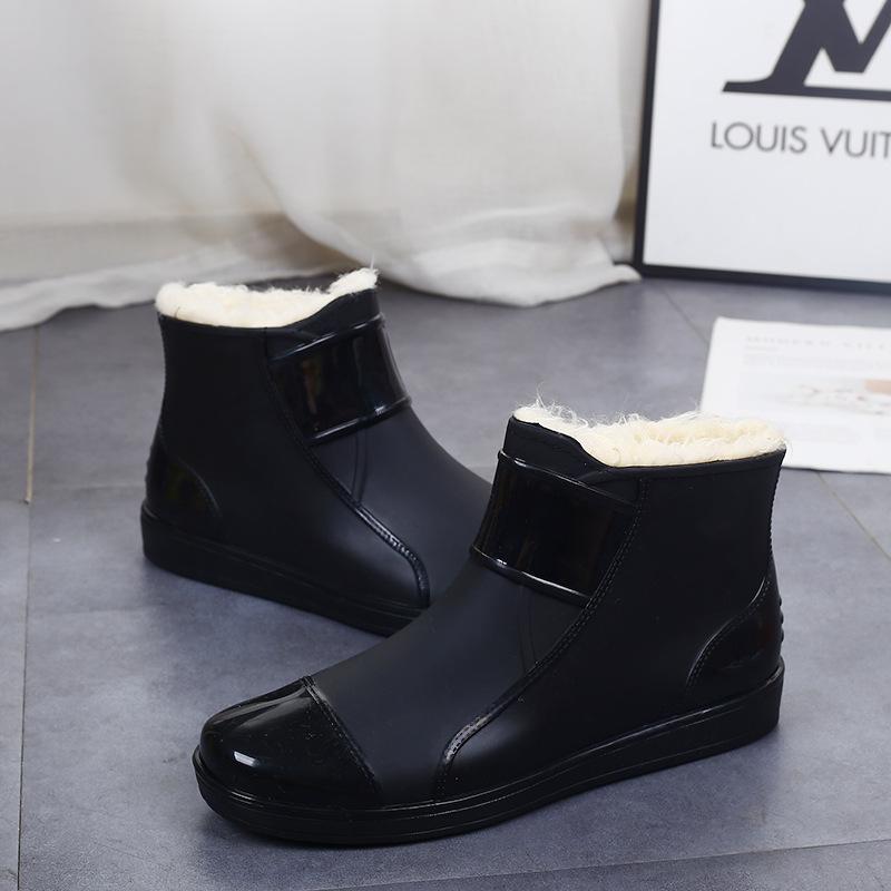 Rain shoes women's fleece thickened fashion winter non-slip outer wear medium tube water shoes short tube warm large size rain boots
