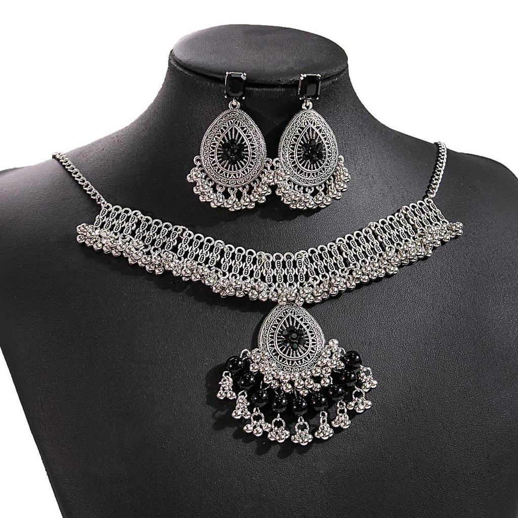 European and American luxury flower jewelry set, retro fringed round gemstone necklace geometric water drop square earrings for women