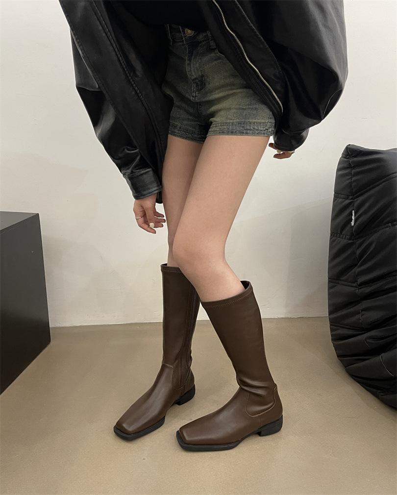 

British style knight boots 2025 new thin boots versatile square head flat heel tube fashion single boots women 40 темно-коричневого кольору