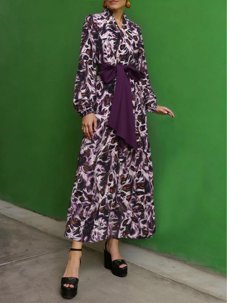Elegantes Damen-V-Ausschnitt-Kleid mit Gürtel und Print - Modekollektion 2025