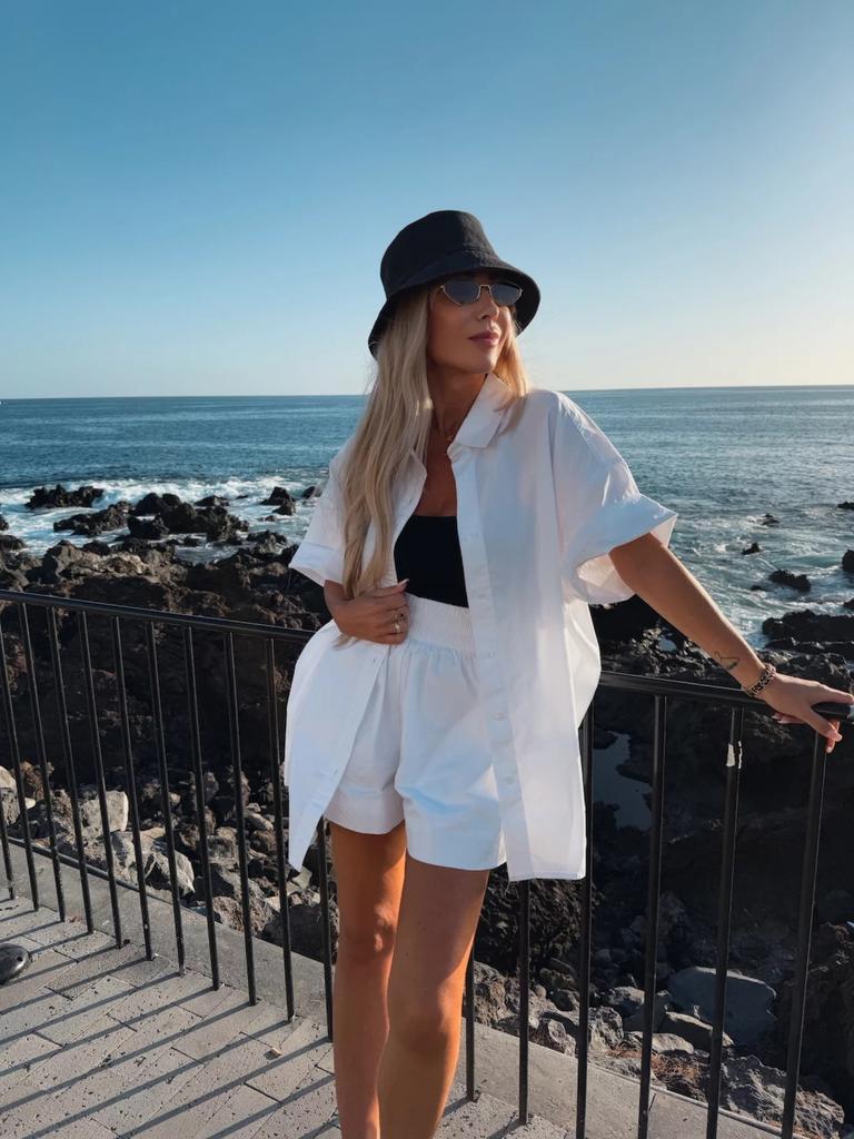 Women's Summer Casual Set, Short-sleeved Shirt And Elastic Fit Sports Shorts Two-Piece Set