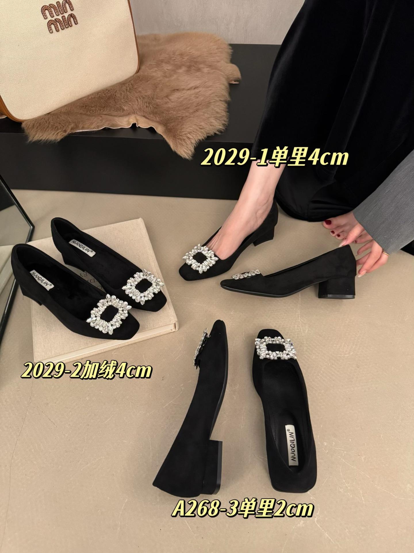 

Xiaoxiangfeng black square buckle rhinestone plush Mary Jane shoes winter thick heel plush commuter shoes 40 чёрный