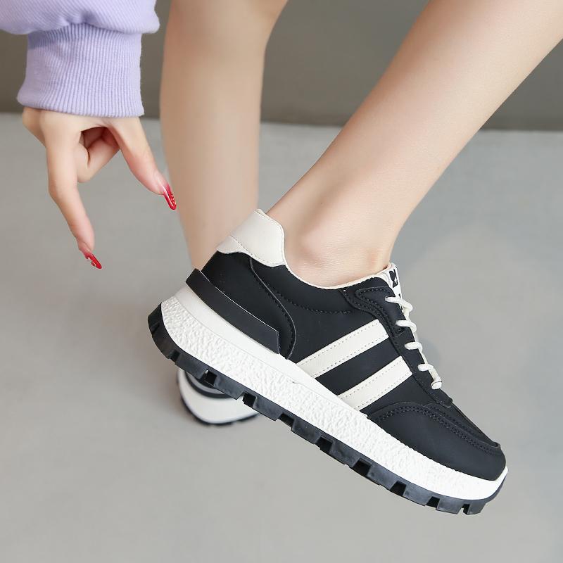 New Style Striped Large Women Thick Sole Board Shoes Front Lace Up Small White Shoes Low Top Casual Sports Sneakers Women