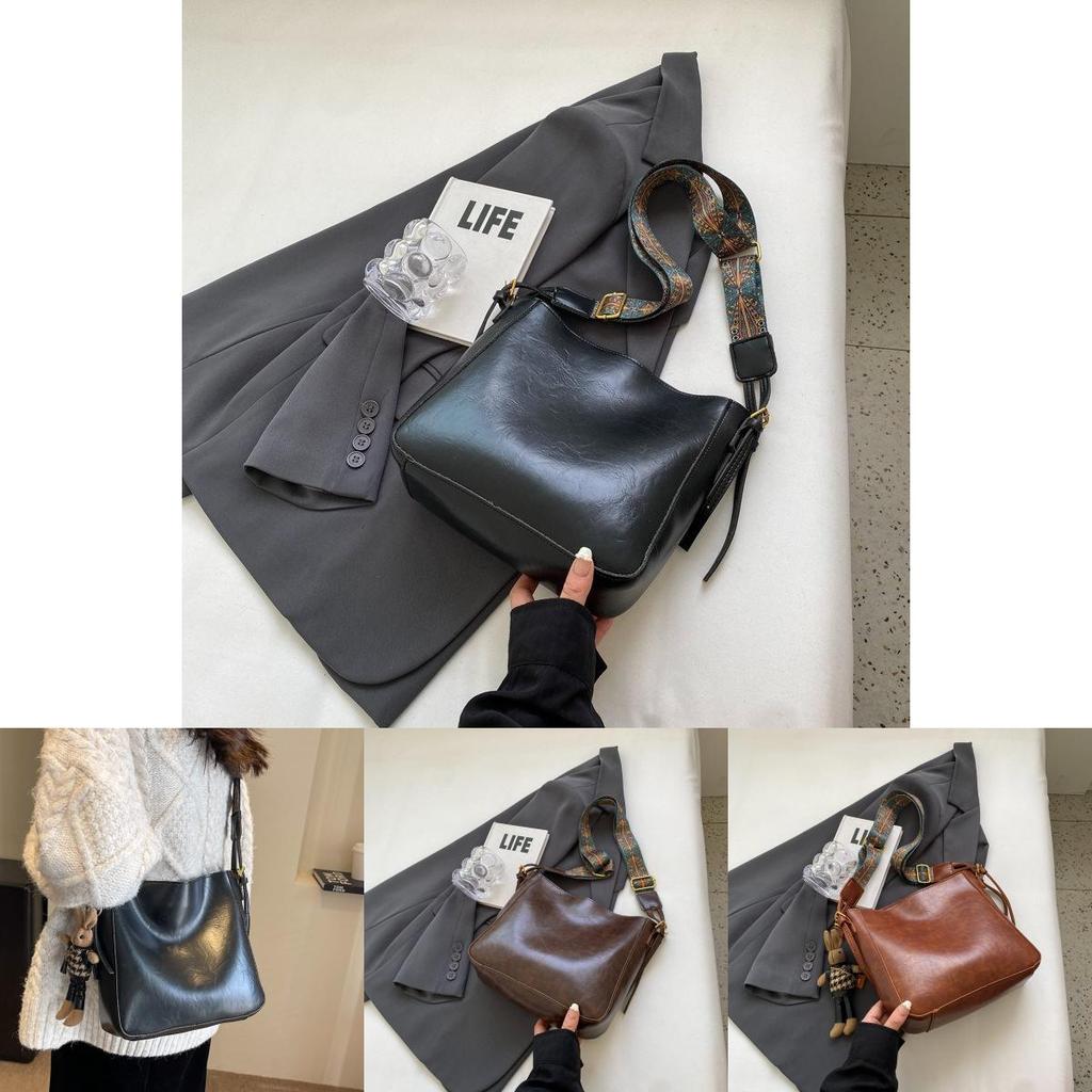 Fashionable Retro Women's Large Capacity Bucket Bag With Premium Quality And Versatile Design