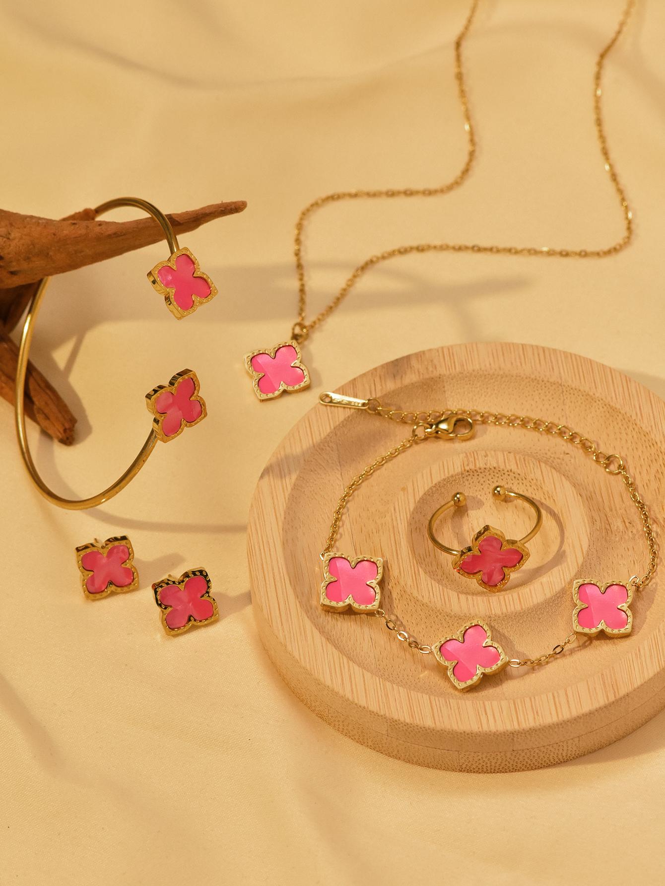 

6 шт. Набір конюшинових сережок, намиста, браслета, браслета-манжети, кільця з цирконієм для жінок. Ідеально підходить для повсякденних аксесуарів та вечірніх заходів.