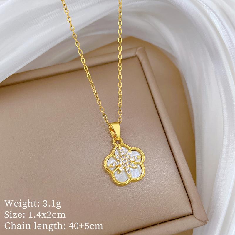 Five-Leaf Flower Star, Minimalist Style, Gorgeous Temperament, Full Diamond Necklace, Female Versatile Collarbone Chain, Titanium Steel Chain.