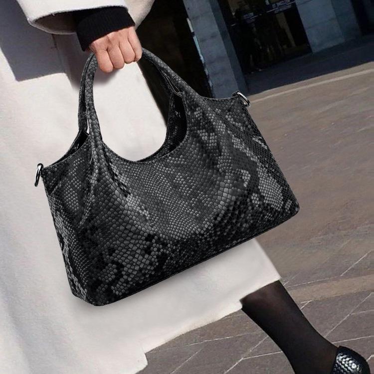 2025 Snake Print Women's High-Capacity Shoulder and Crossbody Tote Bag