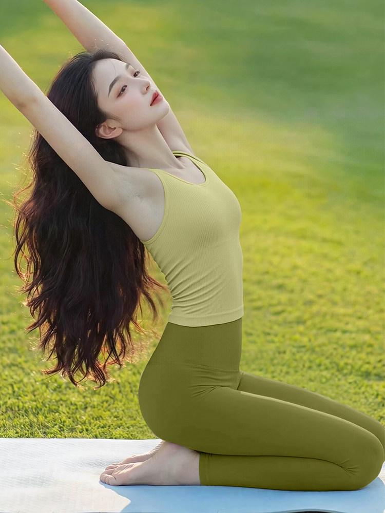 2026 Women s New Style Racerback Knit Sports Vest & Fitness Set for Pilates, Yoga, and Running M