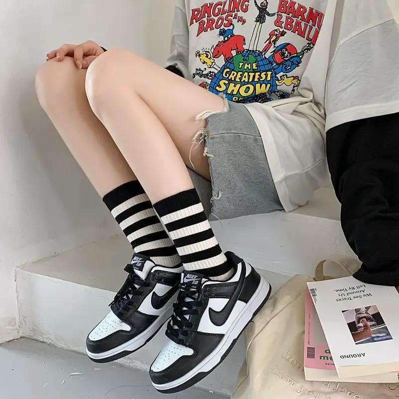 Women Socks Autumn Simple Casual Black White Striped Pile Socks For Girls Breathable Middle Tube Letter Embroidery Cotton Soft