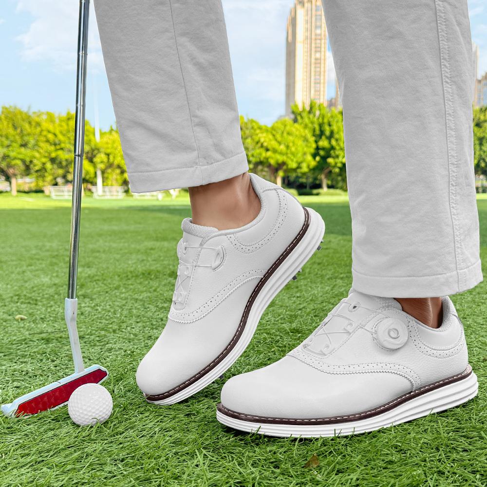 2026 Nouvelles Chaussures de Golf Mode Extérieure Homme Fitness Chaussures de Golf Pelouse Confortables Antidérapantes Loisirs Chaussures de Marche Golf