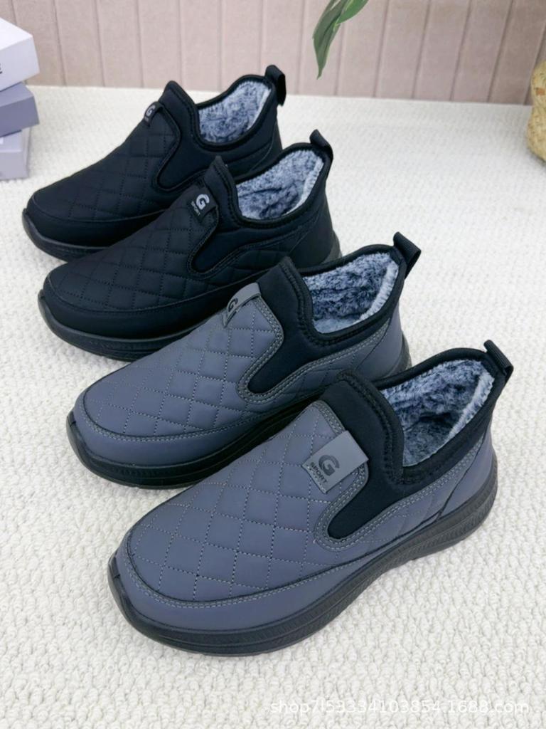 Men's Winter Velvet Slip-On Waterproof Casual Shoes - Non-Slip Soft Bottom for Middle-Aged Dads