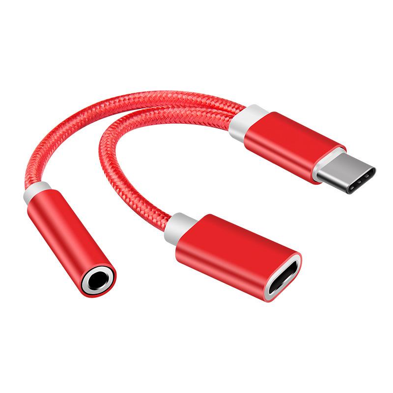 Adattatore Type-C Versatile: Cavo a Doppia Funzione per Cuffie da 3,5 mm e Ricarica