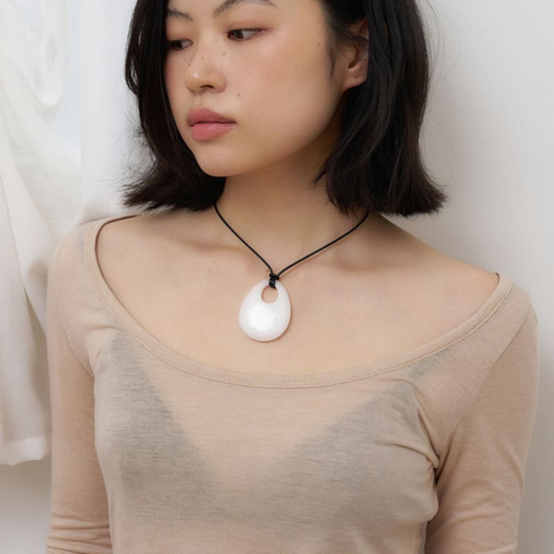Geegee White Jade String Necklace