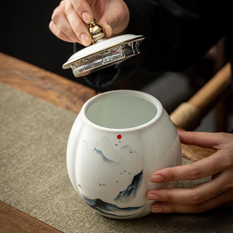 Tea can large creative red sealed storage tank gift box gold-plated European ceramic tea packaging tank