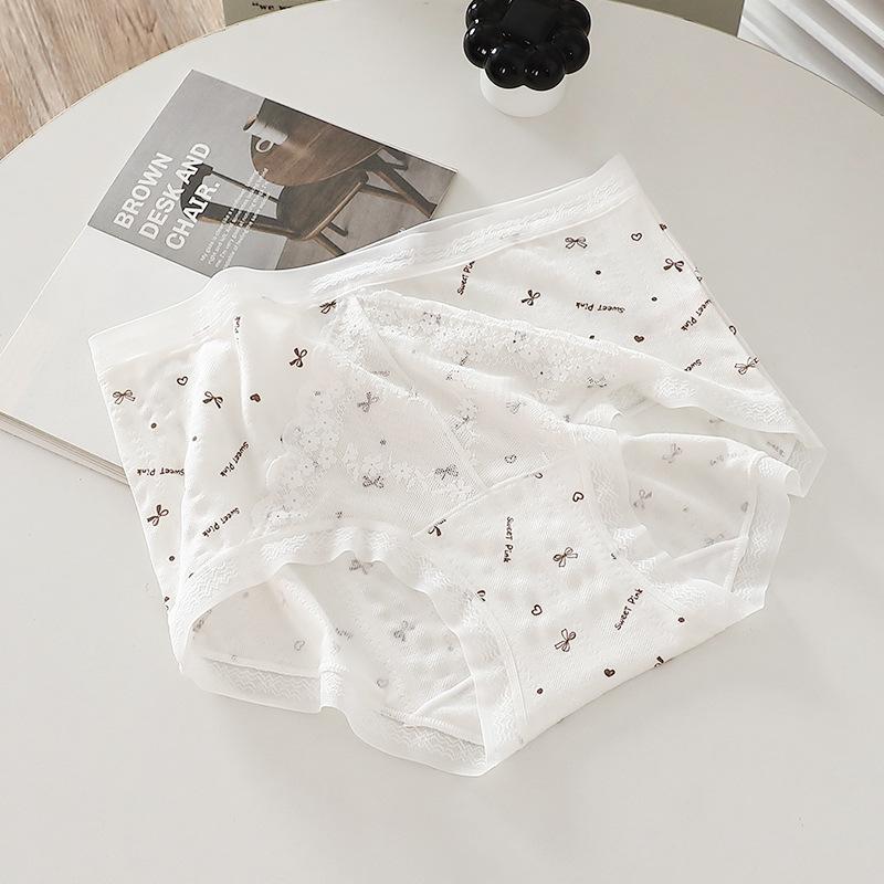 Fashionable Personalized Small and Fresh Printed Panties In One Size Fits All Comfortable Soft and Delicate Women’s Panties