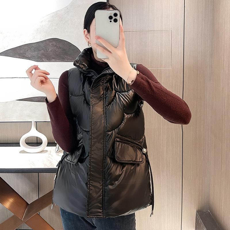 

Толстая моющаяся короткая куртка-жилет со стойкойВодонепроницаемый хлопковый жилетЖенский свободный осенне-зимний новыйТолстая моющаяся короткая куртка-жилет со стойкой XXXL