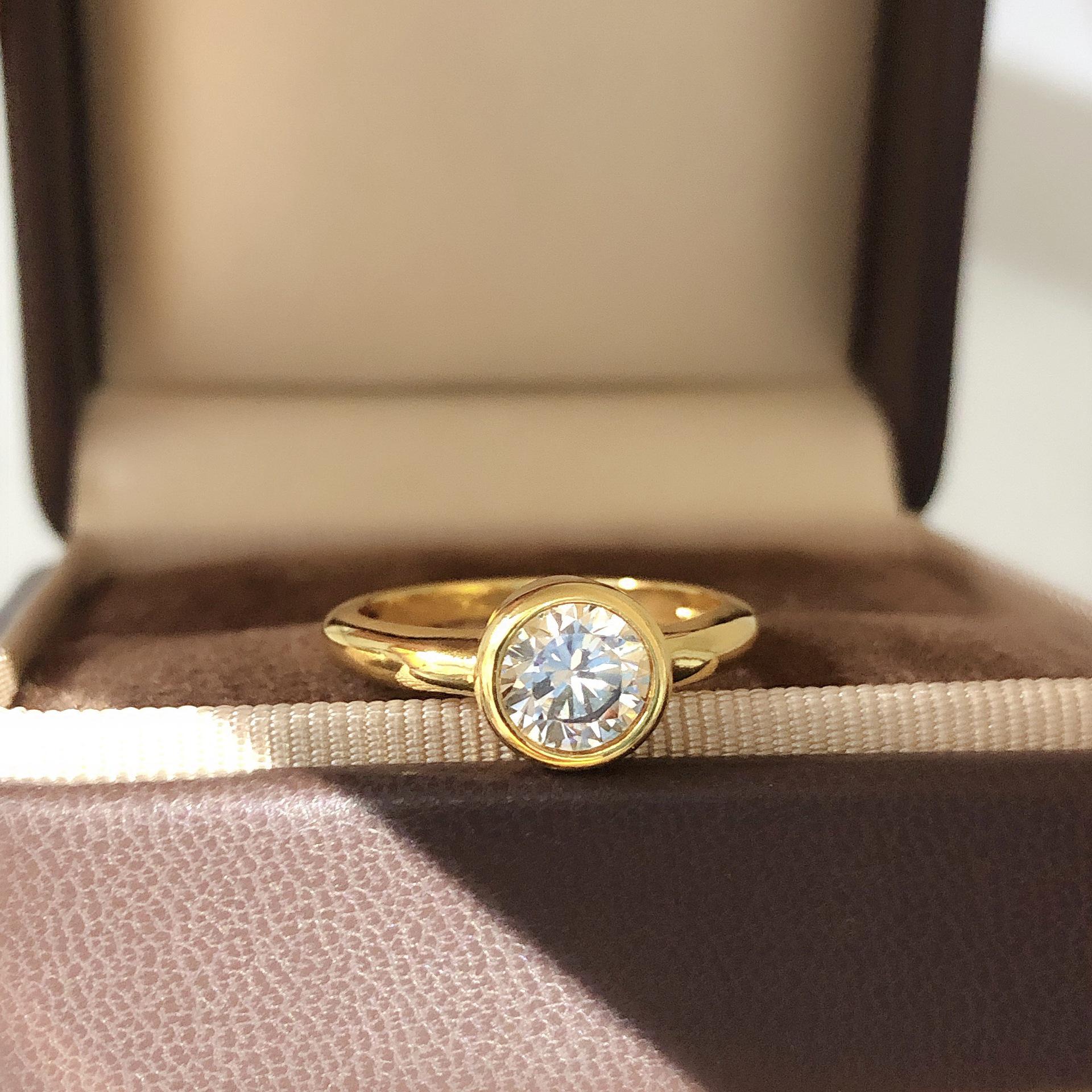 

Elegant 1 Carat Bubble Diamond Ring with Eight Hearts and Arrows Design for Women Size 6