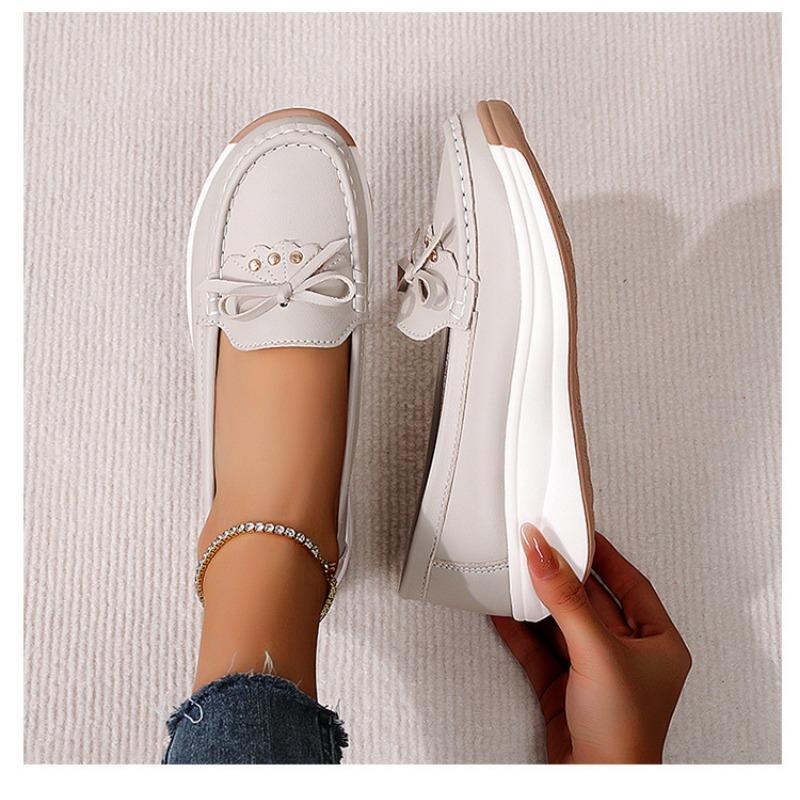 Lightweight and Anti-slip Sponge Shoes and Casual Bean Shoes for Women