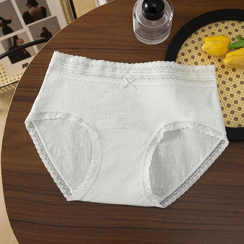 Damen Frühlings- und Sommer-Spitzen-Baumwoll-Antibakterielle Slips mit verlängertem Schritt, spurlos, bequem