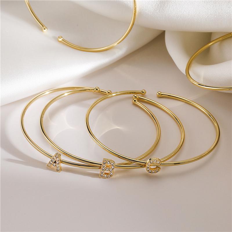

18K Gold Plated Brass A-Z Initial CZ Bracelet, Cubic Zirconia Letter Bangle Adjustable Couple Stackable Lucky Zircon Gift A&Diameter 55MM золотой