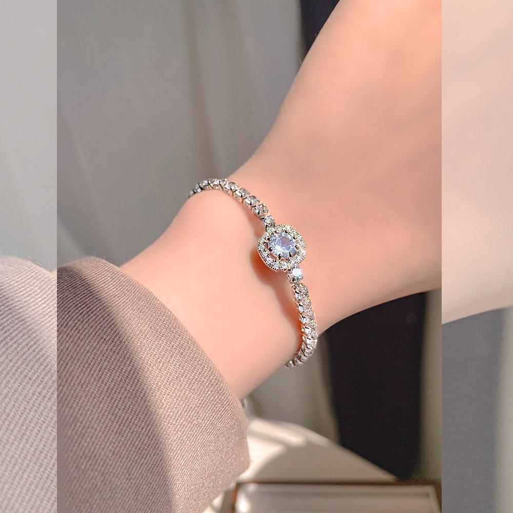 Elegant Zircon Bracelet for Women - High-End, Shiny, Versatile, and Trendy Cold Style Bangle