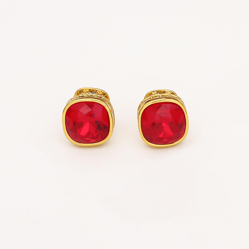 Orecchini a Bottone in Zircone Rosso Raffinati: Rame placcato oro di alta gamma in stile dolce e cool