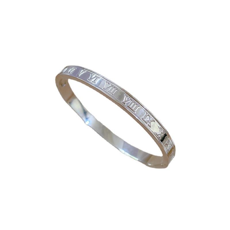 European And American Light Luxury Bracelet Minimalist Retro Fashion Stainless Steel Jewelry