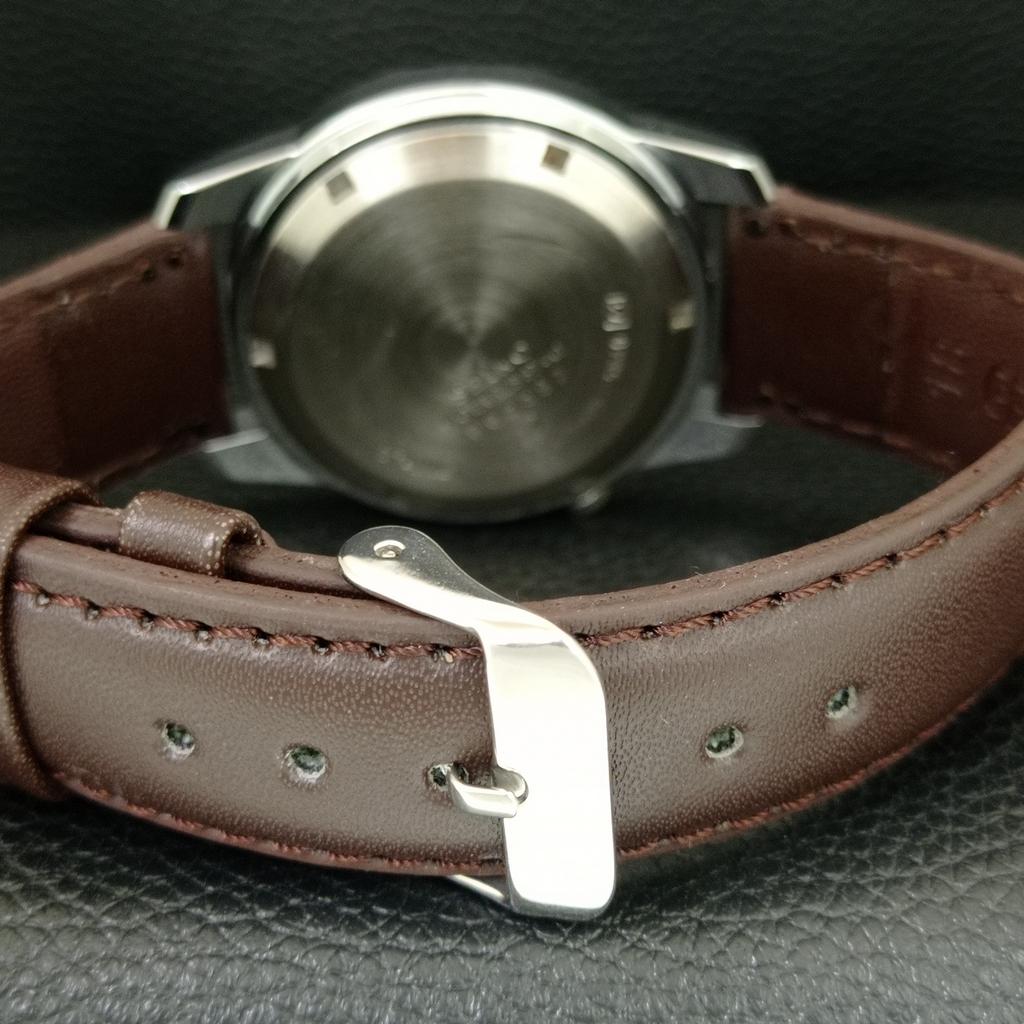 AUTOMATIC VINTAGE REFURBISHED SEIKO 5 7009A JAPAN MENS RED DIAL WATCH a445427-1
